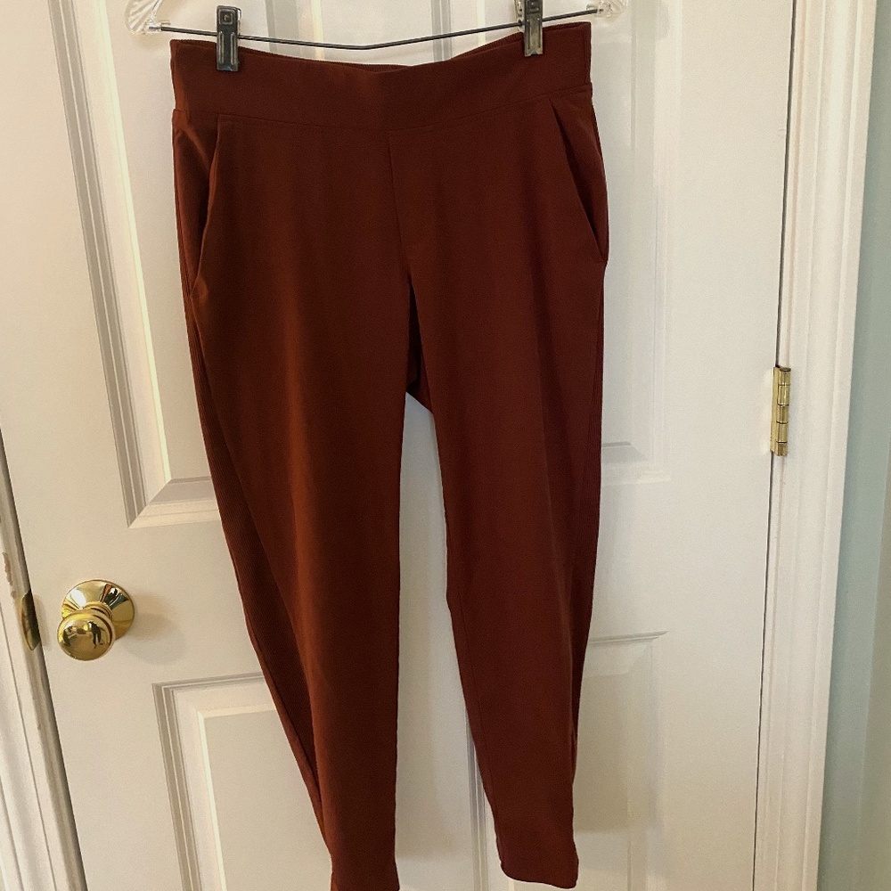 Athleta Brooklyn Ankle Pants. Rust colored
